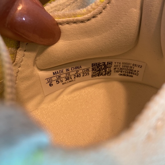 New Adidas x Ivy Park Ultraboost Off White Size 6 - Picture 6 of 12